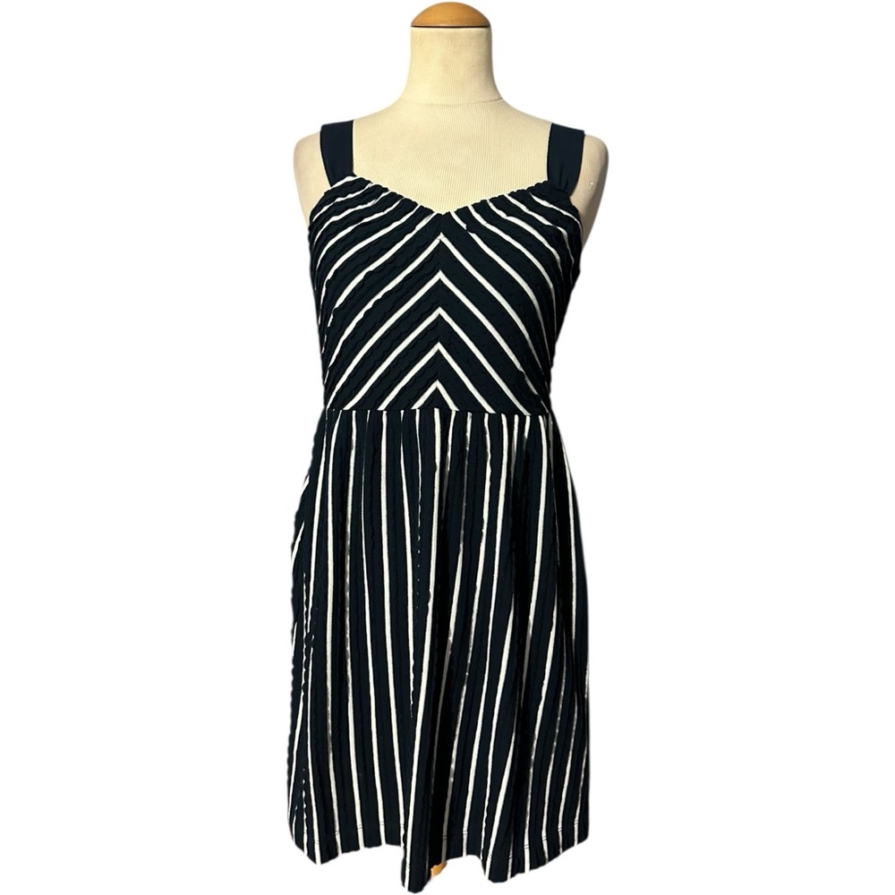 Ann Taylor Loft Scallop Striped Fit Flare Dress NWT Navy White Size 2P